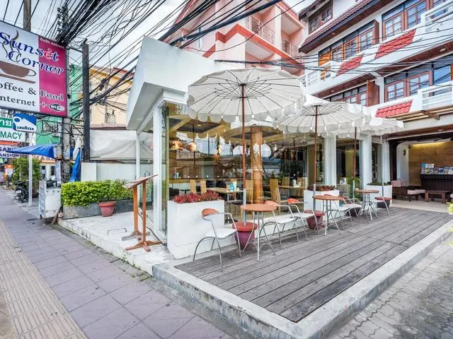 Sunset Mansion, Пхукет: Патонг