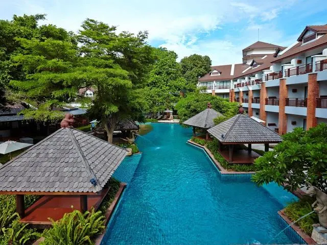 Woodlands Hotel & Resort, Паттайя