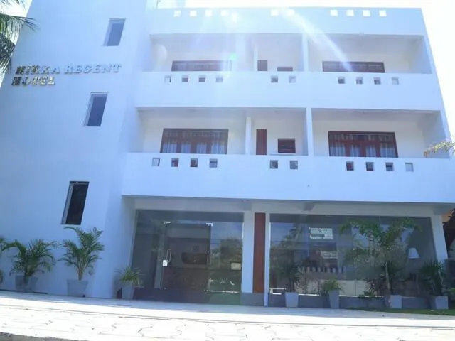 Hikka Regent Hotel, Хиккадува