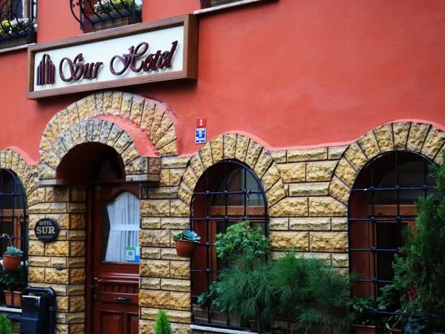 Sur, Стамбул