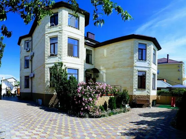 Бугаз (Bugaz), 