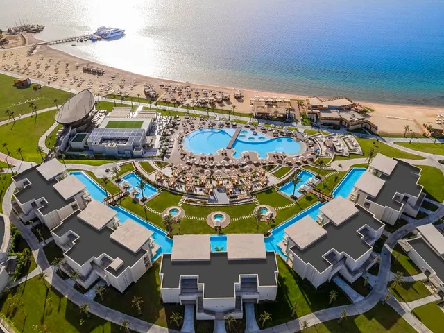 Rixos Premium Magawish Suites & Villas Resort (ex. Magawish Village & Resort), Хургада