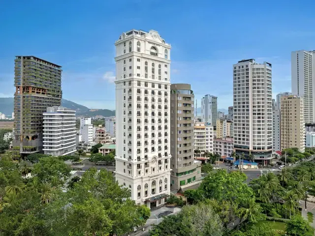 Mercure Nha Trang Beach (ex. MerPerle Beach), Нячанг