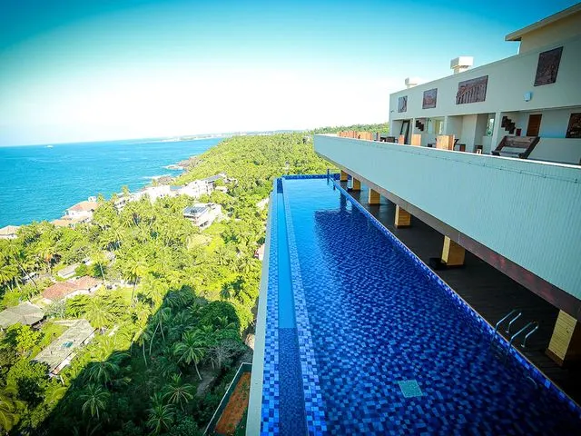 Araliya Beach Resort & Spa, Унаватуна