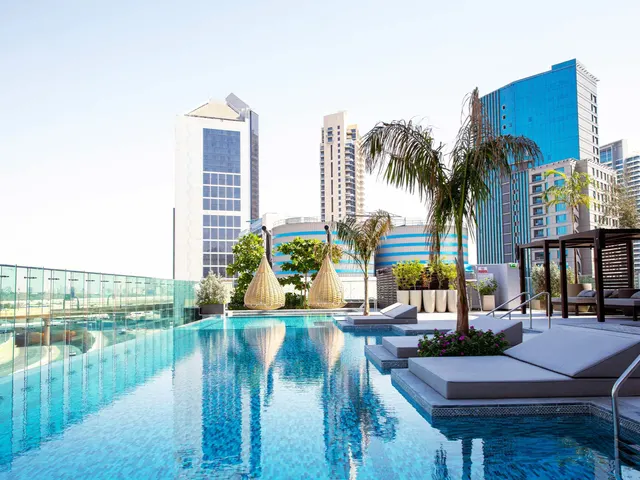 IHG Indigo Dubai Downtown, Дубай