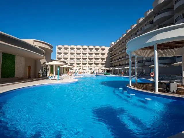 Sunrise Serano Club (ex. Sunrise Riviera Club Aqua Park; Hawaii Riviera Club Aqua Park), Хургада