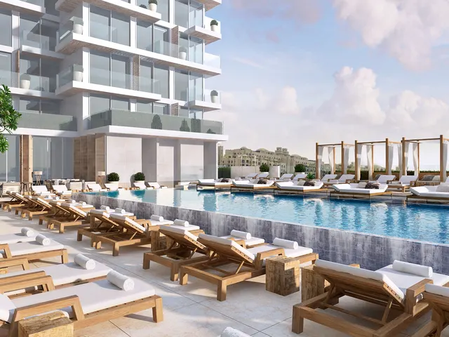 Radisson Beach Resort Palm Jumeirah, Дубай