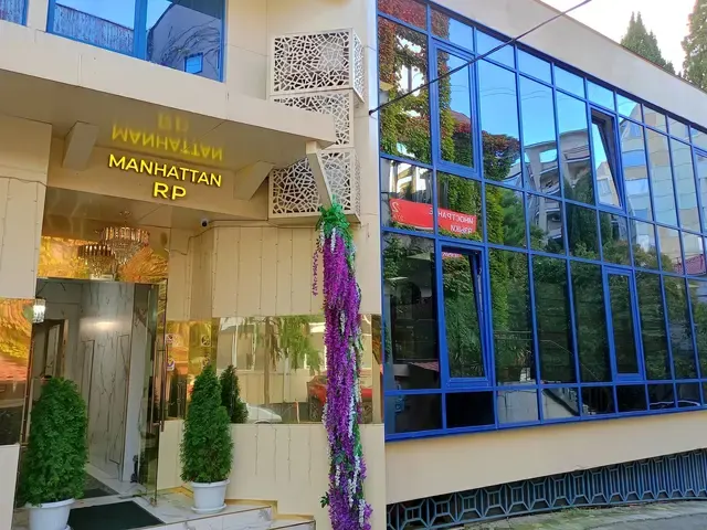 РП Манхэттен (ex. Рановский Парк Манхэттен), Сочи: Сочи-Центр