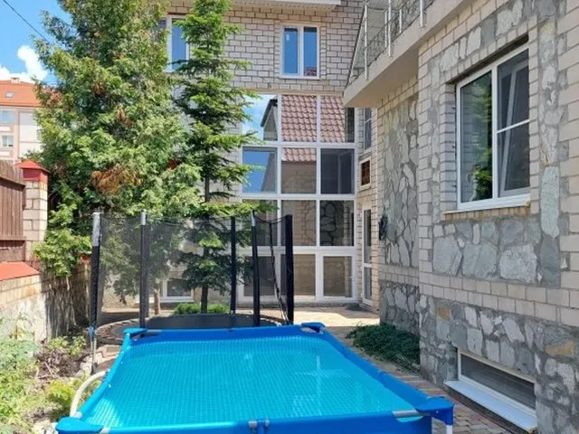 ЛеВладия (LeVladia), Геленджик