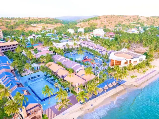 Le Viva Muine Resort (ex. Hai Au Mui Ne Beach Resort & Spa), Фантхьет