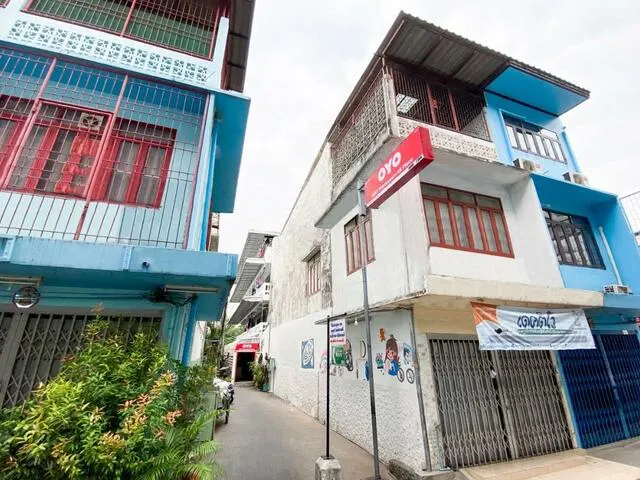 OYO 525 MRT Phetkasem 48 Place, Бангкок