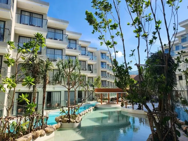Phuket Emerald Beach Resort & Spa, Пхукет: Карон
