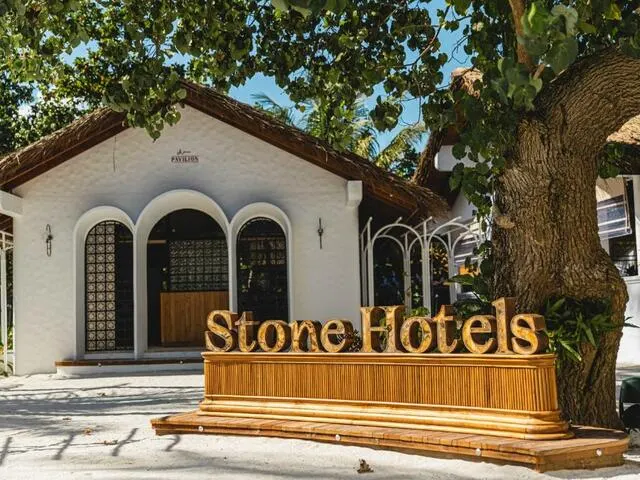Stone Hotels Dhiffushi, Каафу Атолл