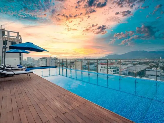 CN Palace Boutique Hotel & Spa, Дананг