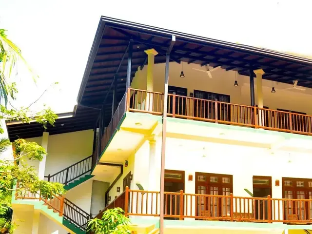 Hiru Resort Inn, Унаватуна