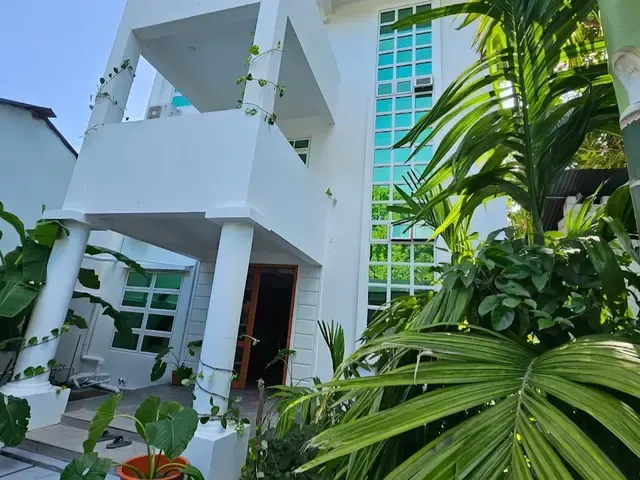 Shams Thoddoo, Ари Атолл