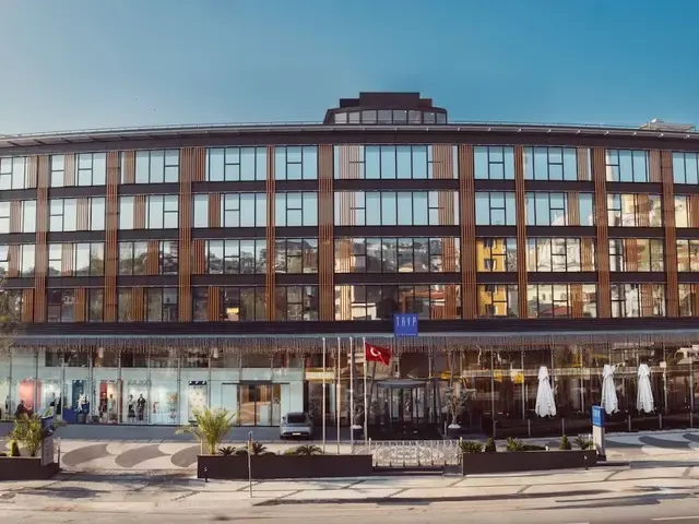 Tryp By Wydham Istanbul Beyoglu (ex. Tryp By Wyndham Istanbul Dolapdere), Стамбул