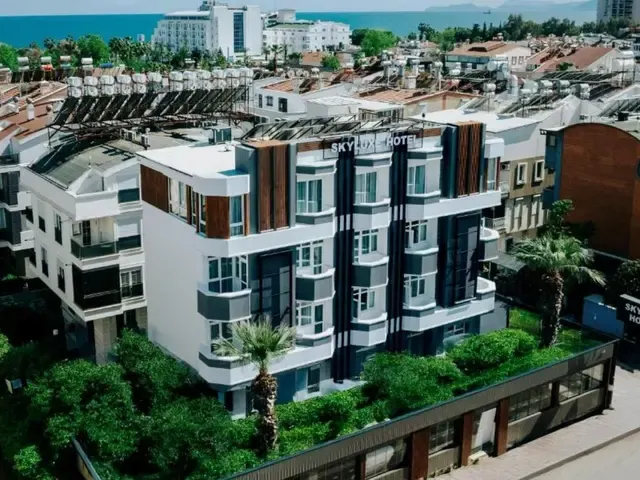 Sky Luxe Konyaalti, Анталья