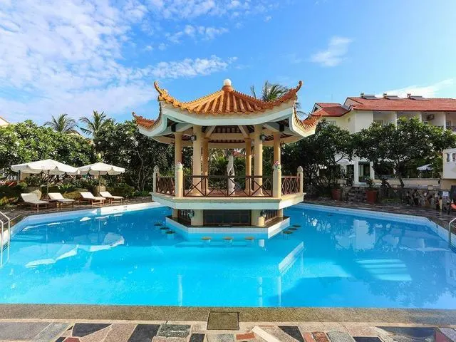 Le Aqua Resort & Spa Phan Thiet (ex. Swiss Village Resort & Spa), Фантхьет