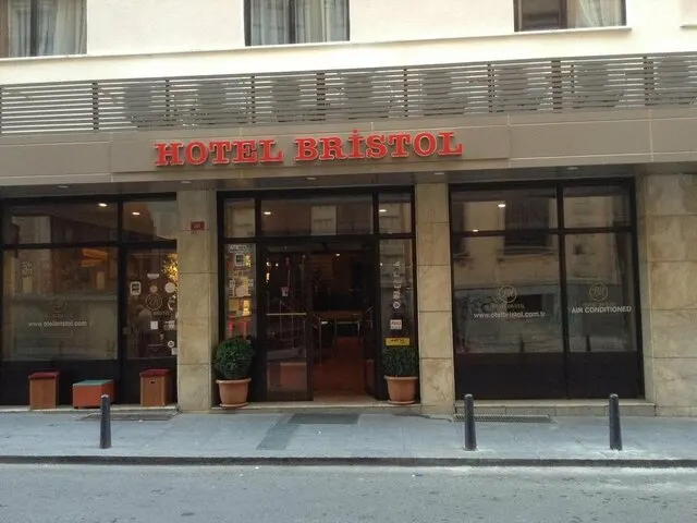 Bristol, Стамбул