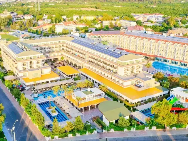 Crystal De Luxe Comfort Collection (ex. Crystal De Luxe Resort & Spa), Кемер-Центр