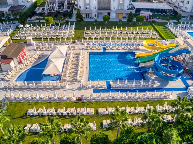Corendon Grand Park Lara, Анталья