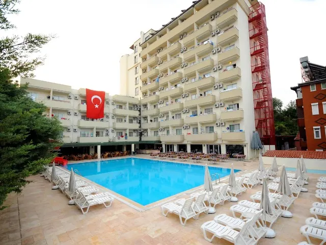 Sun Beach Hill (ex. Side Town; Hera Park Hotel), Сиде-Центр