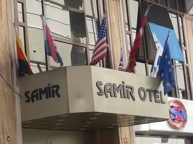 Samir Deluxe, Стамбул