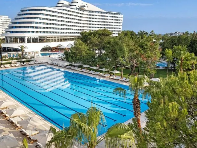 Titanic Deluxe Lara (ex. Titanic Beach Lara; Titanic DeLuxe Beach & Resort Hotel), Анталья