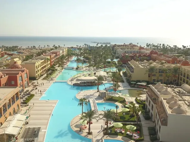 Titanic Beach Spa & Aquapark, Сахль Хашиш
