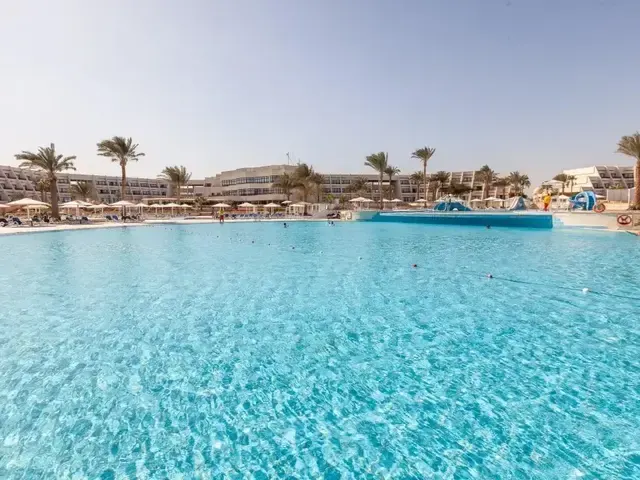 Pharaoh Azur Resort (ех. Sonesta Pharaoh Beach Resort; Melia Pharaon), Хургада