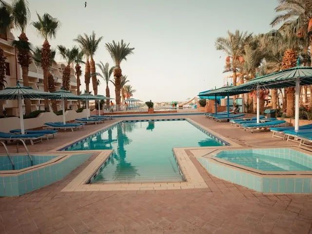 Empire Beach Aqua Park (ex. Royal Star Empire Beach Resort; The Three Corners Triton Empire Beach), Хургада