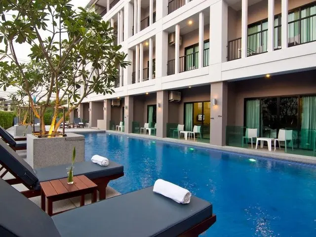 J Residence (ex. Trio Hotel Pattaya), Паттайя