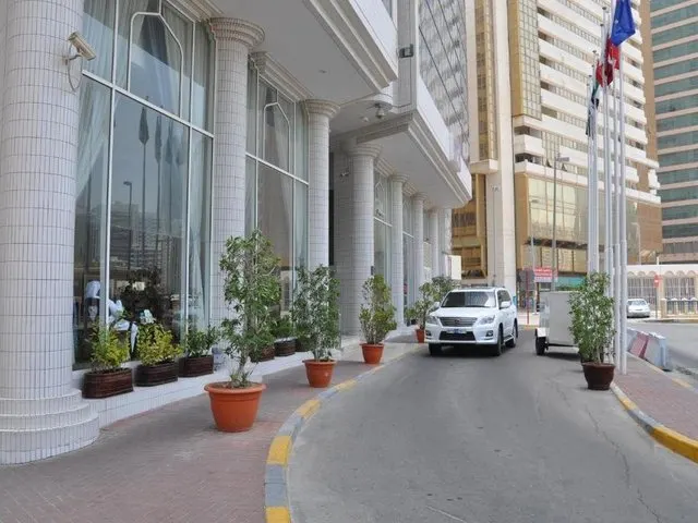 TOP Grand Continental (ex. Grand Continental Flamingo), Абу Даби / Аль Айн